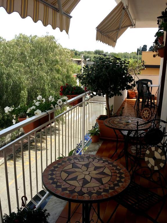 B&B Triskeles Giardini-Naxos Exterior foto