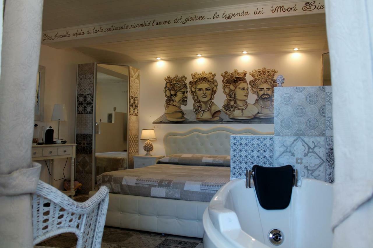 B&B Triskeles Giardini-Naxos Exterior foto
